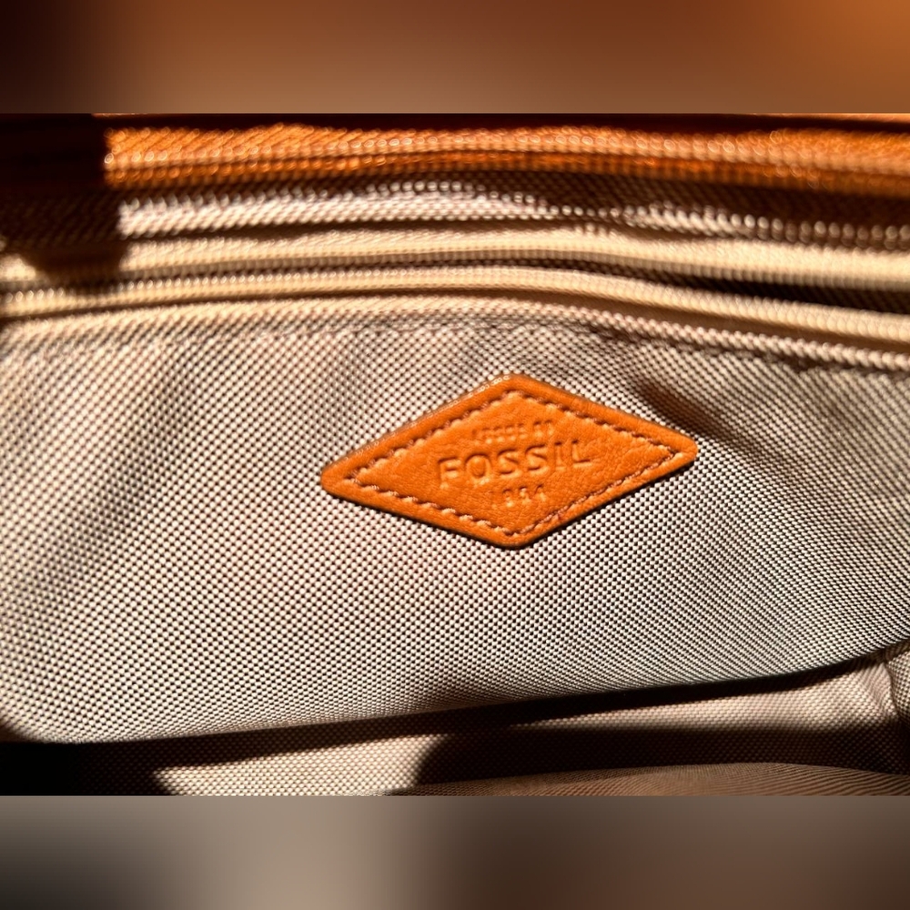 FOSSIL MAYA LEATHER CROSSBODY BAG - Picture 6 of 15
